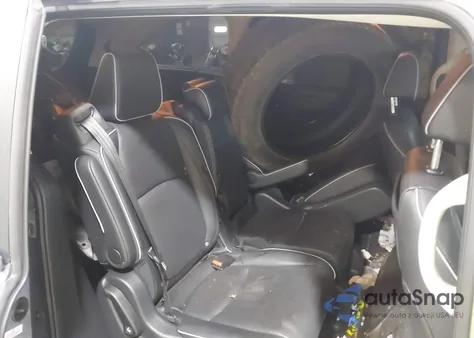 2025 Honda Odyssey Touring z USA, uszkodzony, nr VIN 5FNRL6H89SB015127